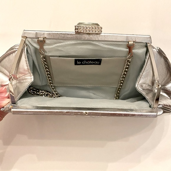 Le Chateau evening clutch with chain shoulder strap - Picture 6 of 6